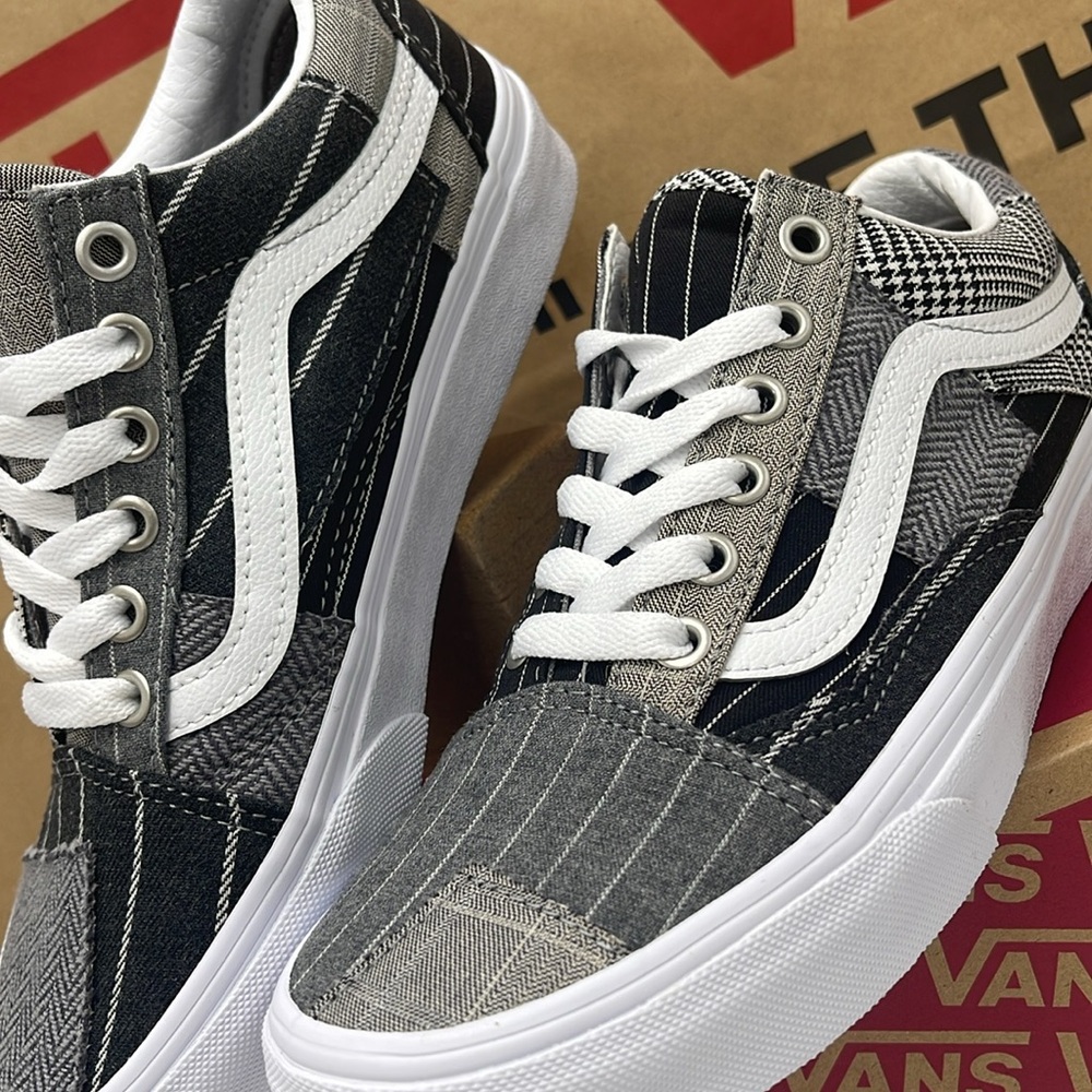 Vans WMNS Black and Gray Sneakers Old Skool Patchwork 
Conference Call Suiting - Picture 6 of 16